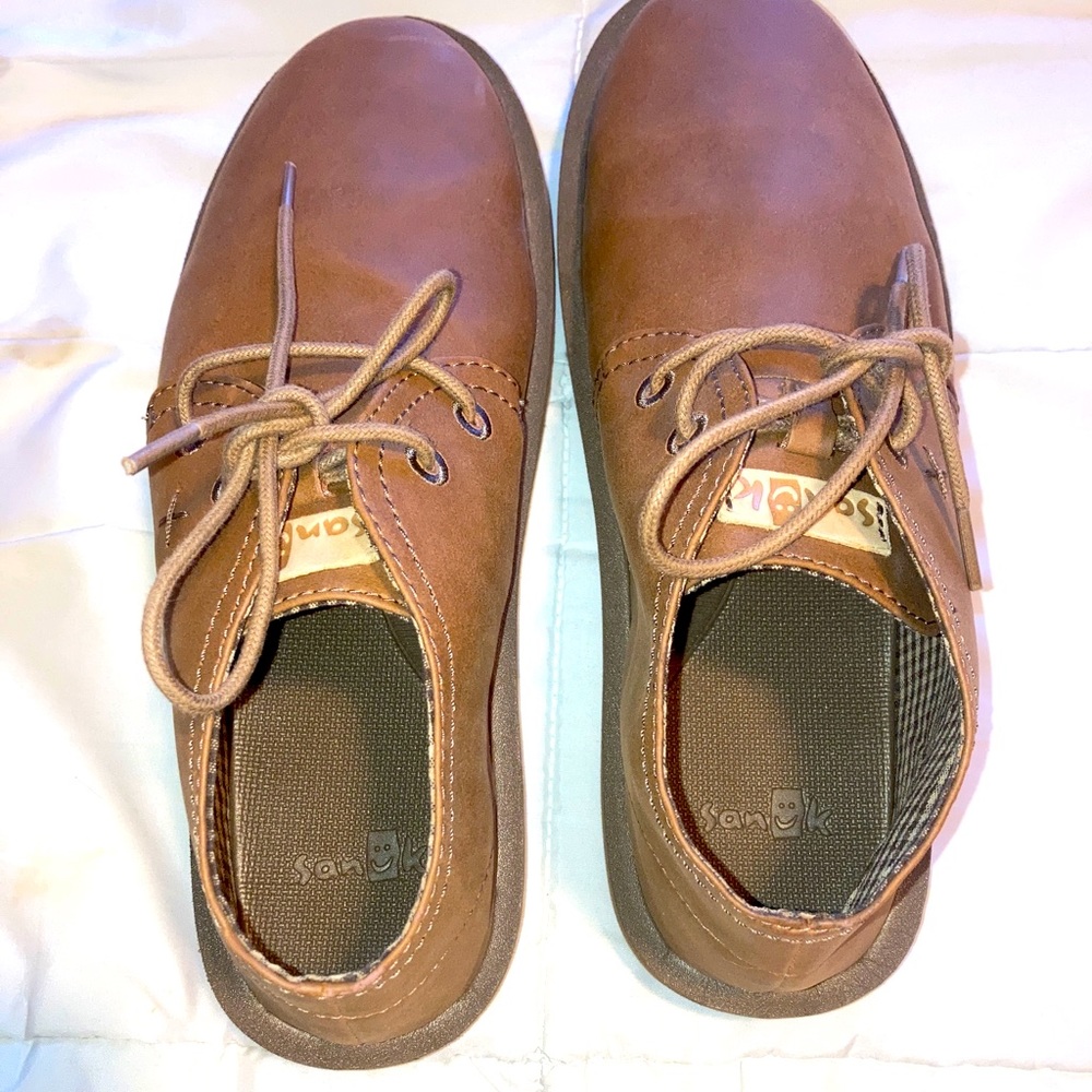 NWOTS size 9 Sanuk Koda select Brown leather boots